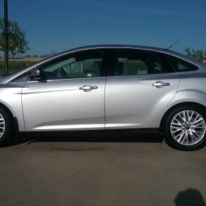 2016 focus titanium